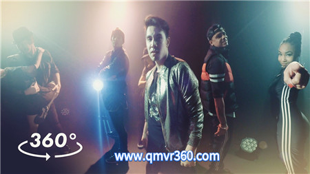 360°全景VR视频：音乐《为爱而生》VR BUILT TO LOVE – Sam Tsui 一镜到底歌舞秀_超清 4K-1031-18
