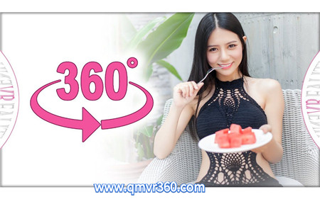 360°全景VR视频：泳衣女友喂你吃水果VR 泳池性感女孩陪你的一天 超清4K 0514-10